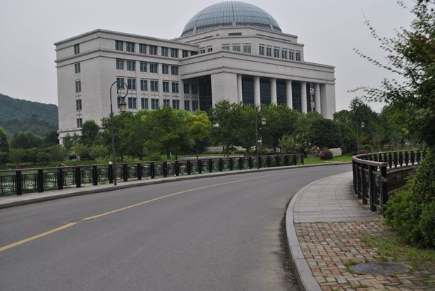 浙工大屏峰校区校园风光