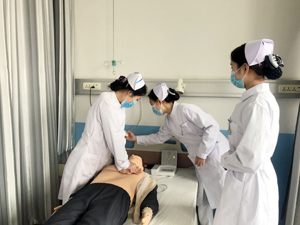 shijiazhuangyixuezhongzhuan2.jpg shijiazhuangyixuezhongzhuan2.jpg