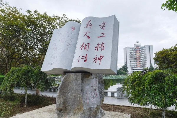 c7177422cf902c48d43f7161e18a9518_副本.jpg